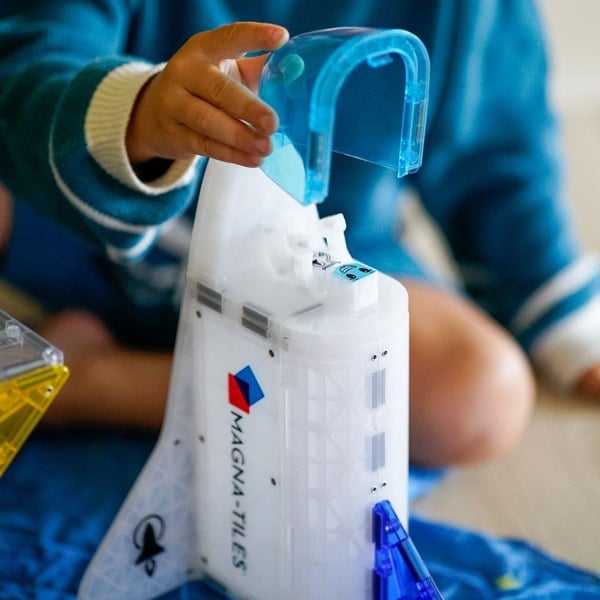 Magna-Tiles%20Space%20+%20microMAGS%20-%20Uzay%2032%20Parça